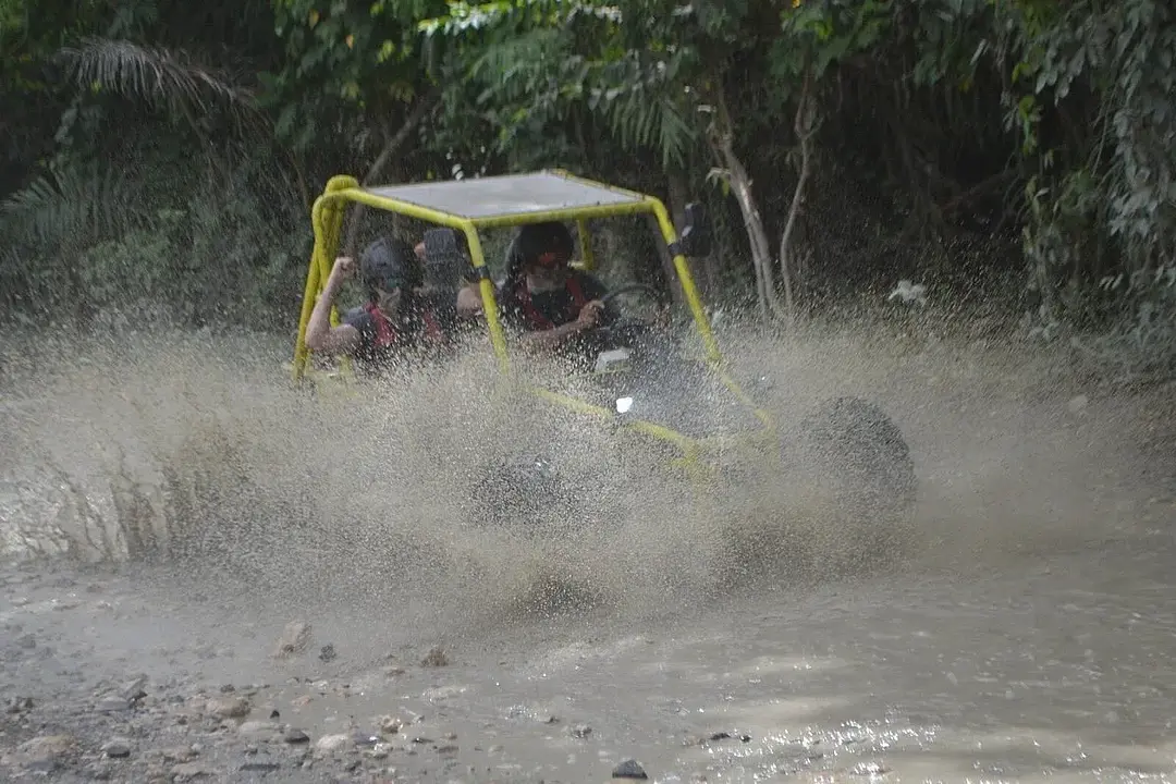 Buggies Adventure - Photo 1