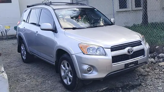 Toyota Rav4 - Photo 1