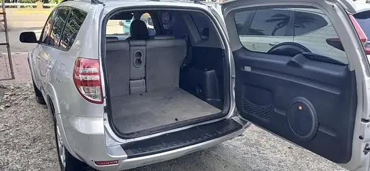 Toyota Rav4 - Photo 3