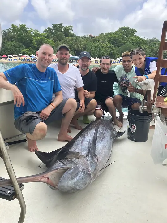 Tour de Pesca en Alta Mar - Photo 2